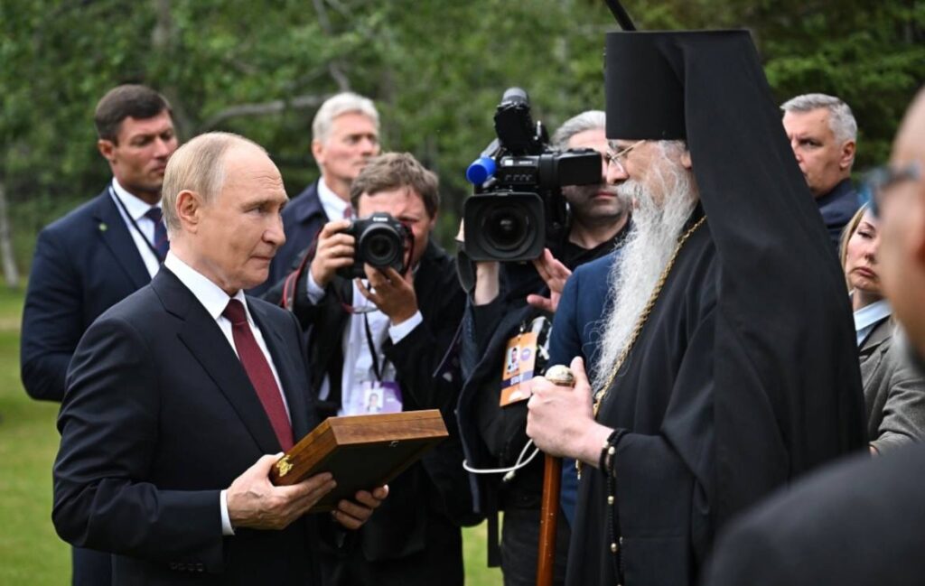 Финансовый университет — участник исторической встречи лидеров на Аляске!